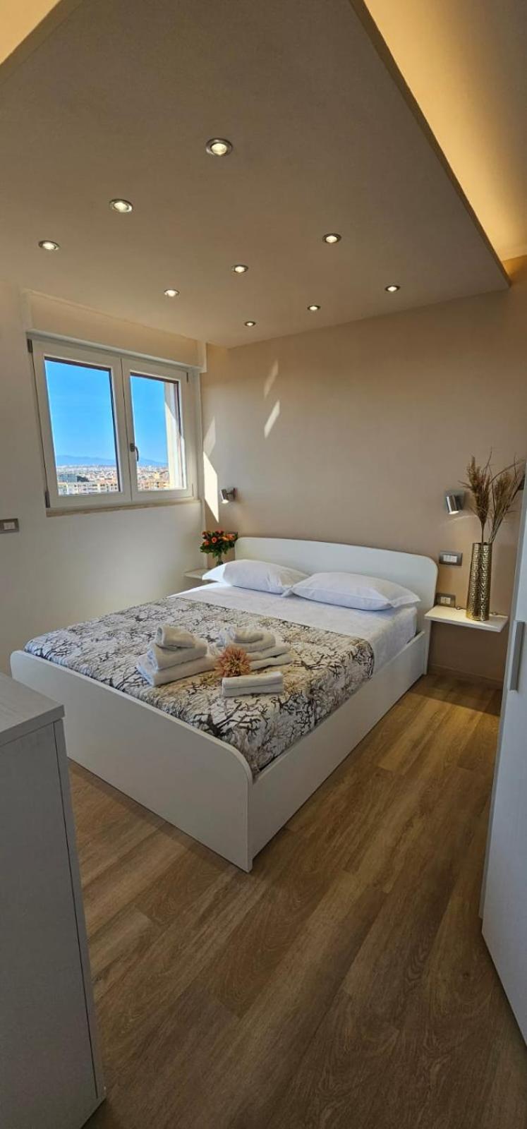 Happy Holiday Apartament Quartu SantʼElena Dış mekan fotoğraf