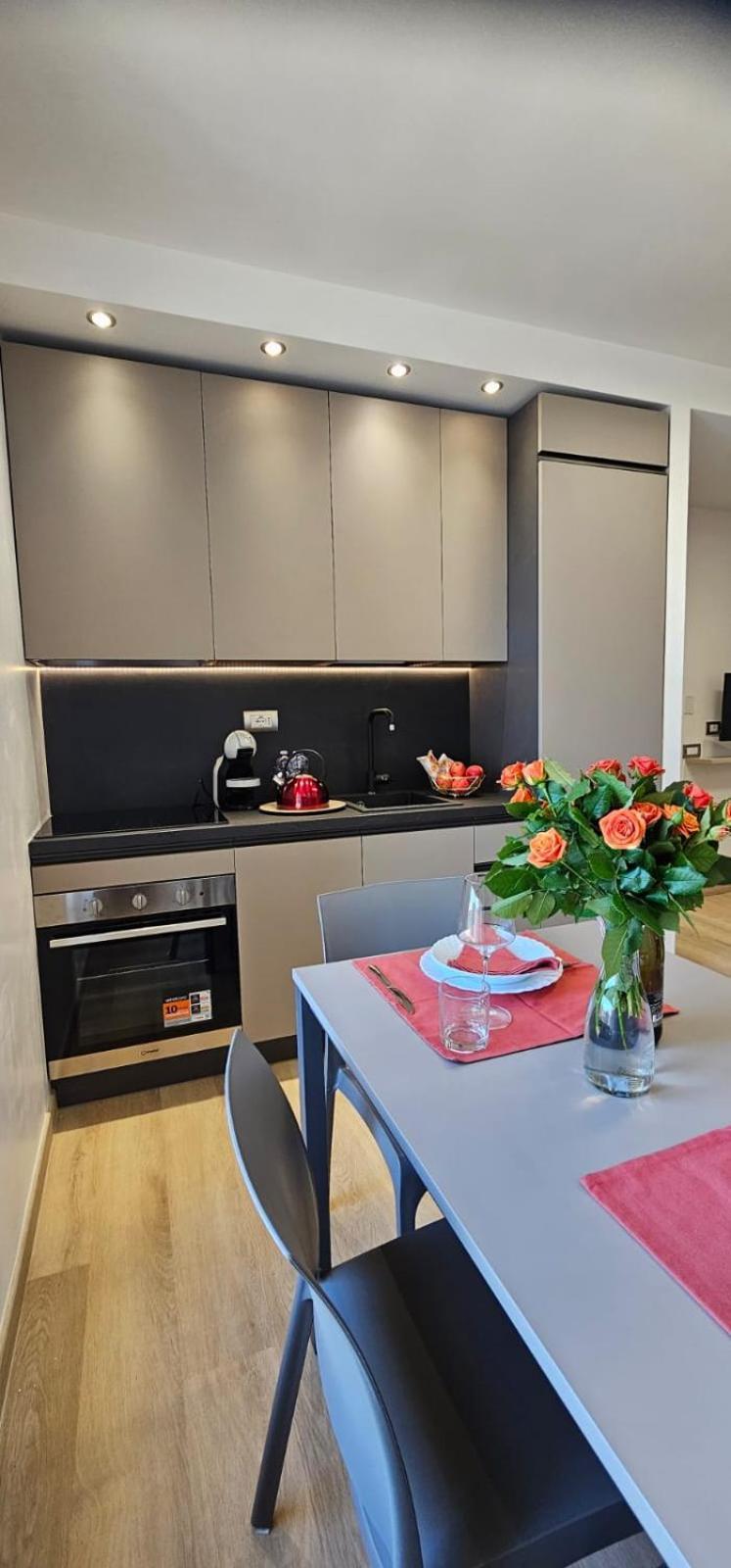 Happy Holiday Apartament Quartu SantʼElena Dış mekan fotoğraf